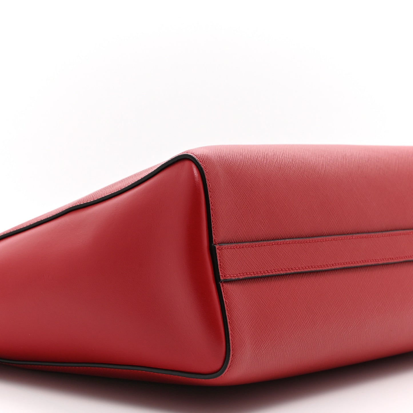 Saffiano Soft Calfskin Large Zippered Tote Fuoco