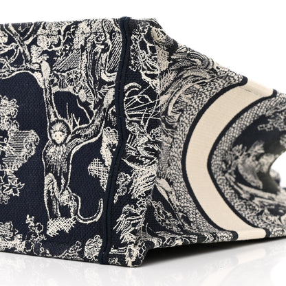 Christian Dior Canvas Embroidered Medium Dioriviera Toile De Jouy Reverse Book Tote Blue 10 of 13