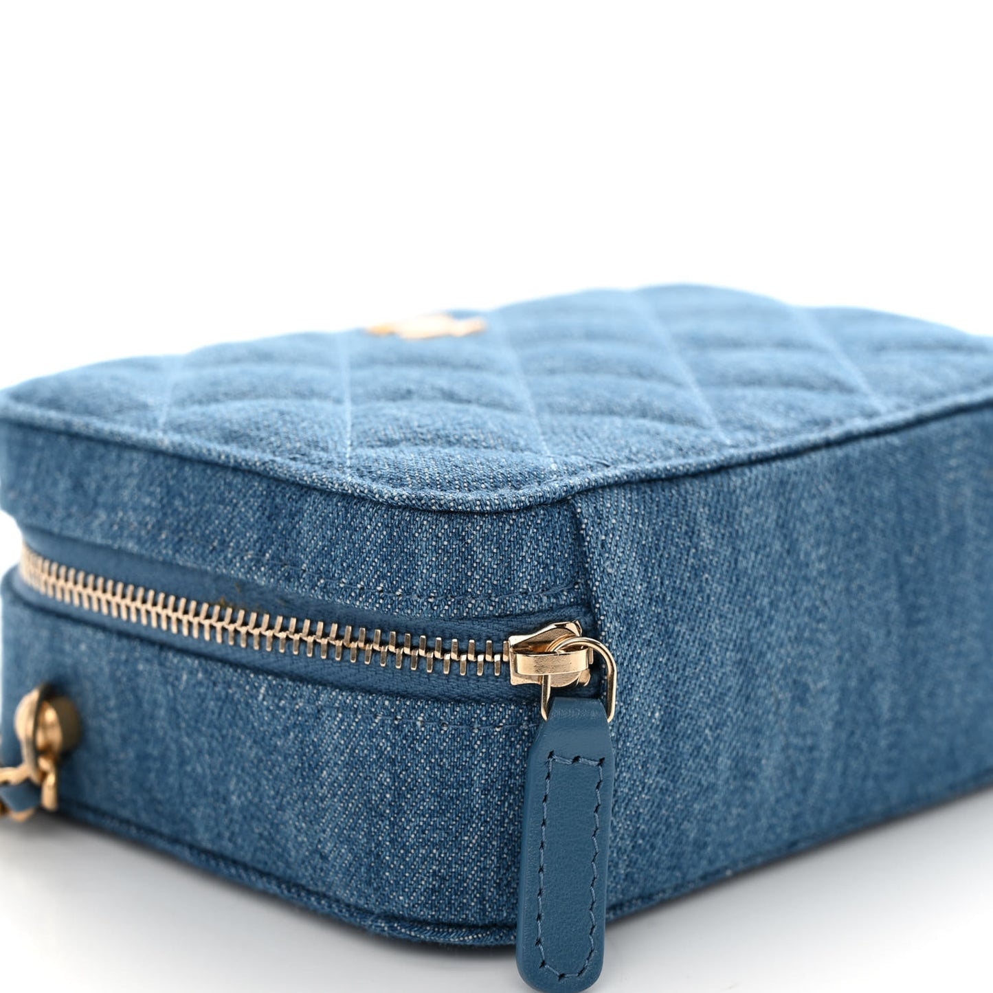 Denim Quilted CC Pearl Crush Camera Case Blue