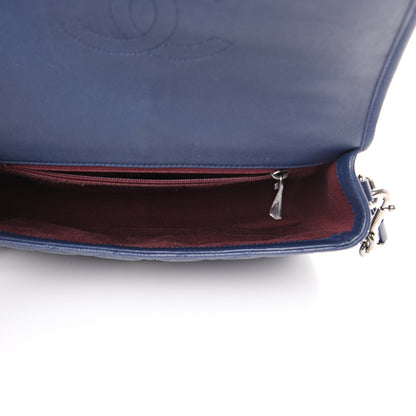 Chanel Caviar Iridescent Calfskin Quilted Medium Daily Carry Messenger Navy 4 of 13