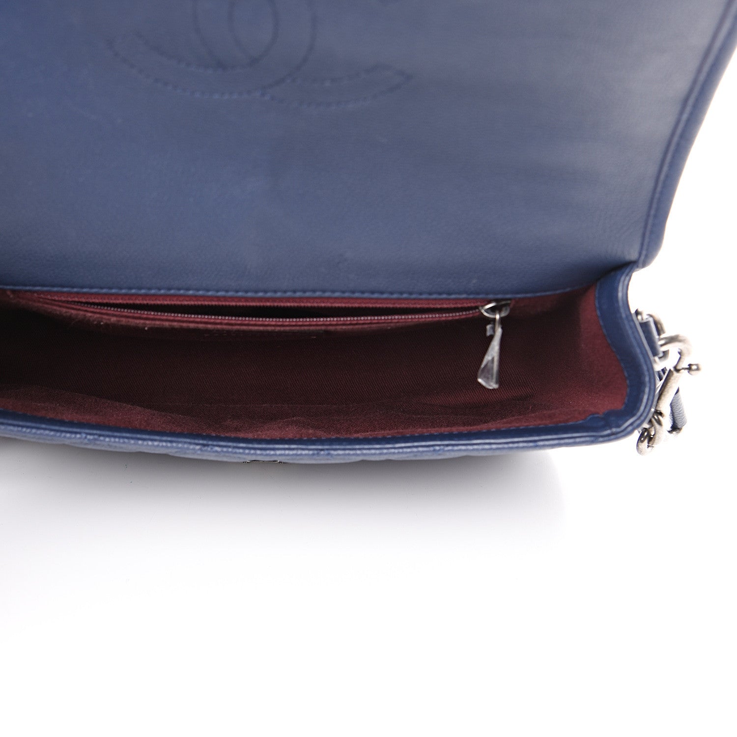 Chanel Caviar Iridescent Calfskin Quilted Medium Daily Carry Messenger Navy 4 of 13