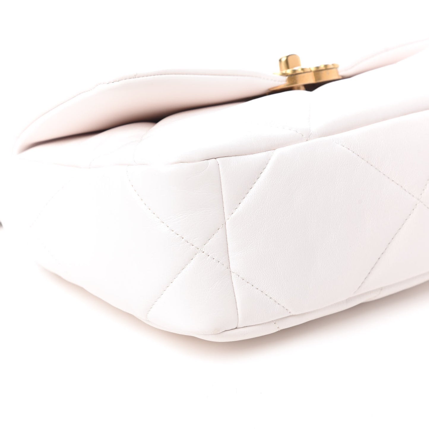Lambskin Quilted Medium 19 Flap White