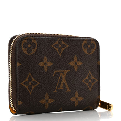 Louis Vuitton Monogram 2022 Christmas Animation New York Soho Zippy Coin Purse Yellow 3 of 7
