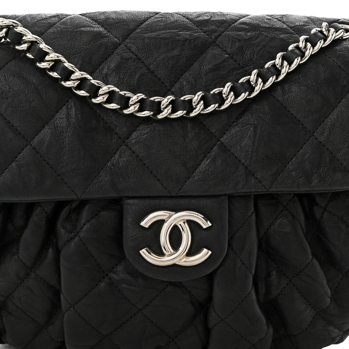 Washed Lambskin Quilted Medium Chain Around Messenger Black