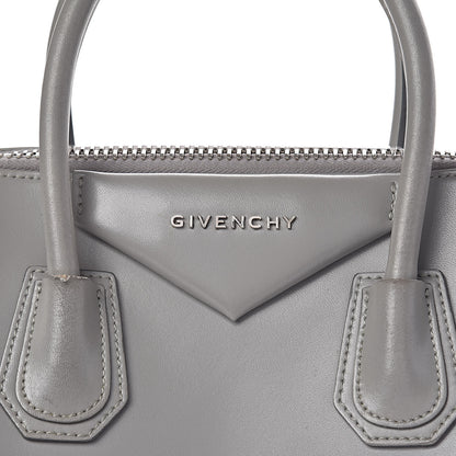 Givenchy Shiny Lord Calfskin Small Antigona Pearl Grey 19 of 19