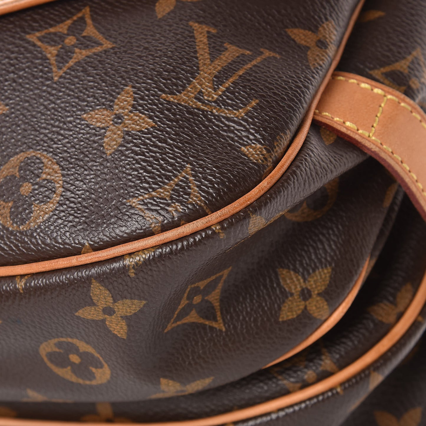 Monogram Saumur 30