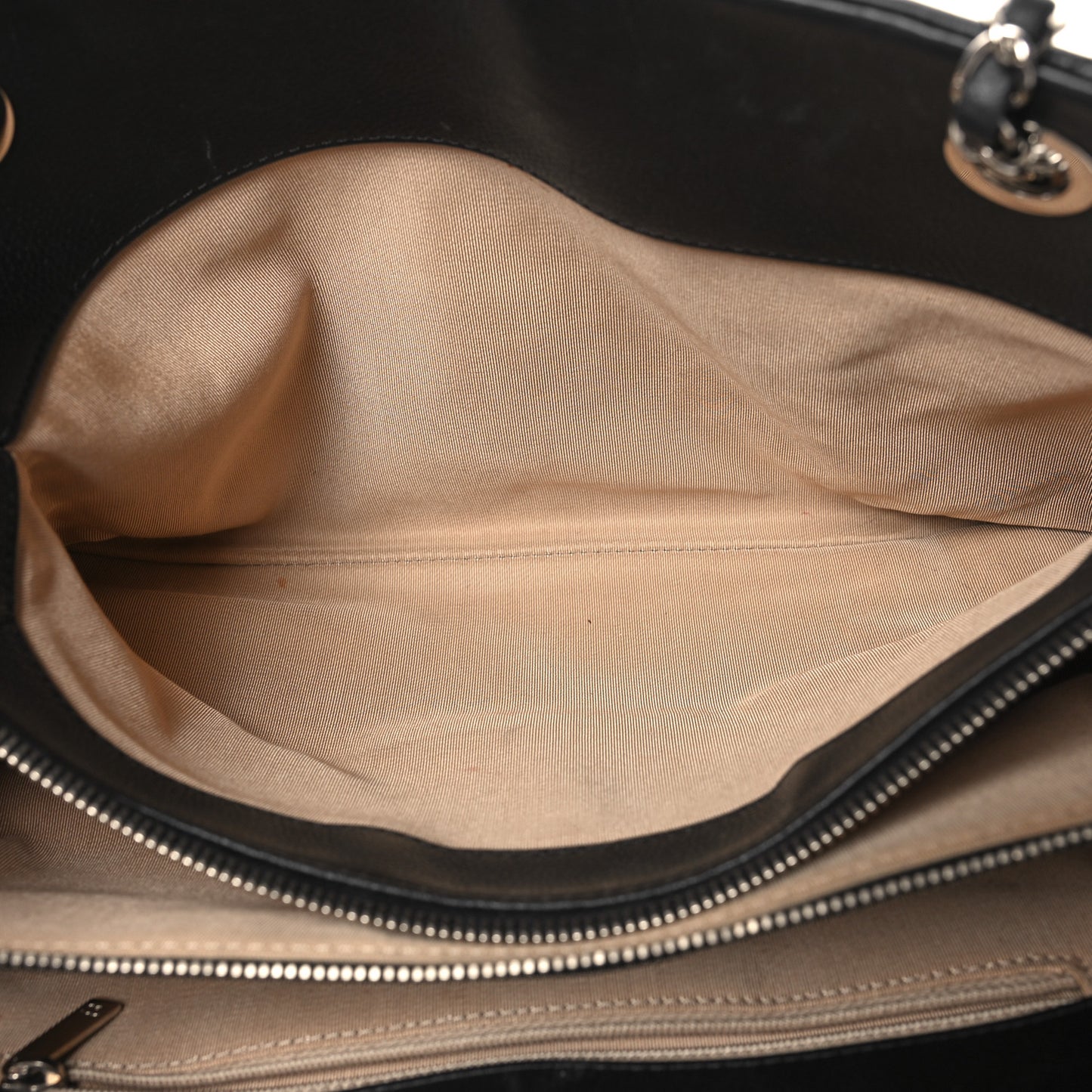 Caviar Quilted CC Timeless Soft Tote Black