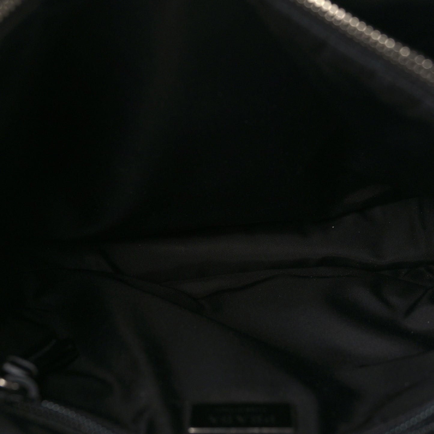Tessuto Nylon Front Pocket Messenger Bag Black