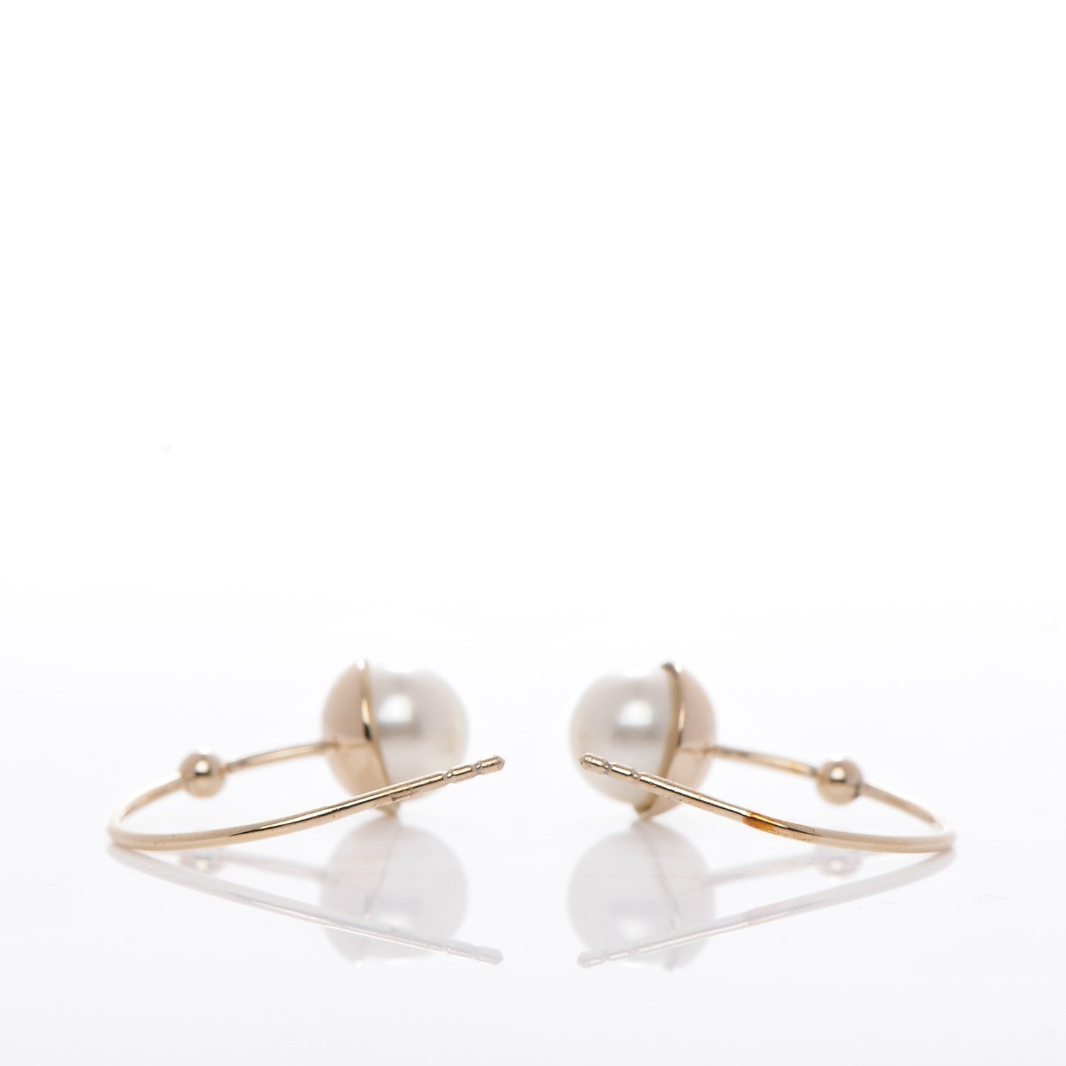 Christian Dior Pearl Ultradior Earrings Cream 4 of 7