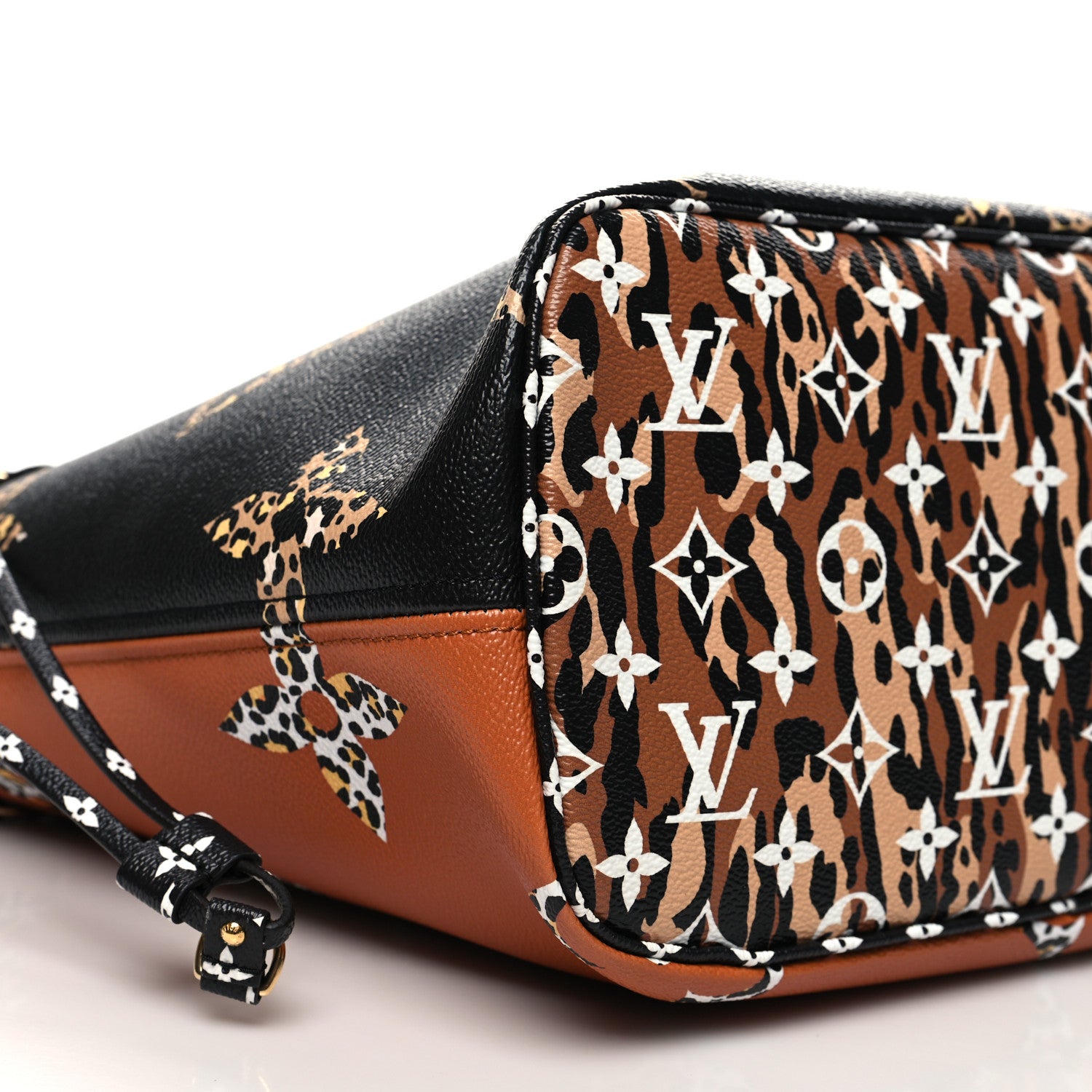 Louis Vuitton Monogram Giant Jungle Neverfull MM Black 8 of 9