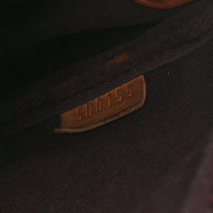 Louis Vuitton Monogram Favorite MM 8 of 13