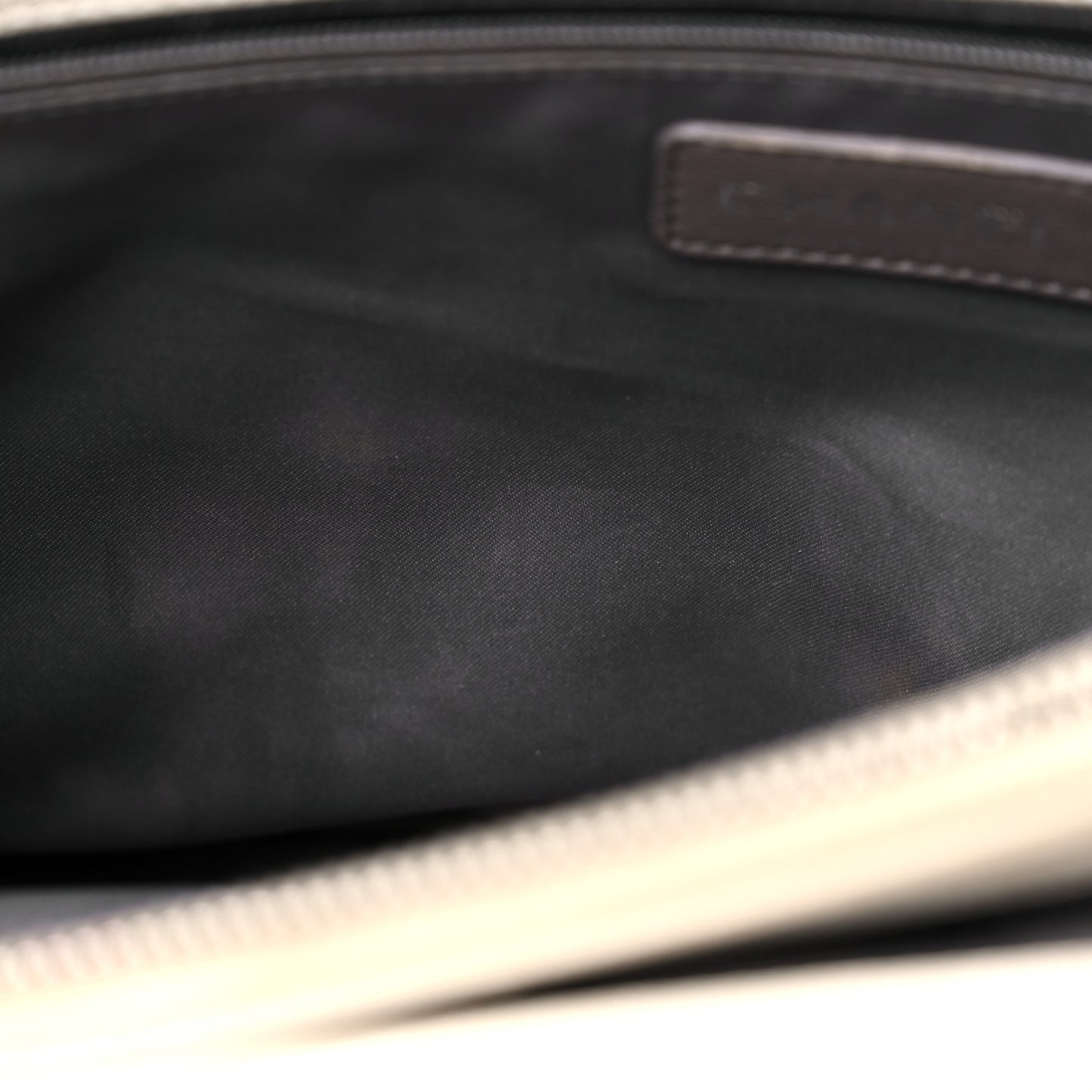 Caviar Quilted Grand Shopping Tote GST White