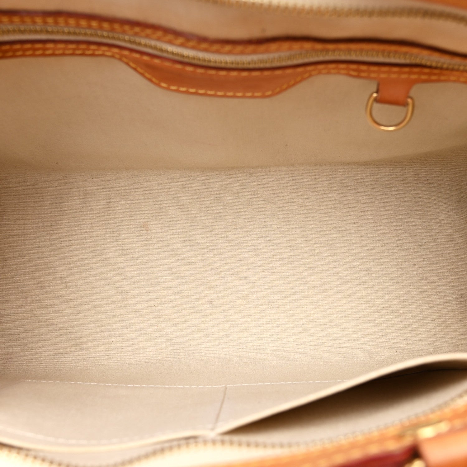 Louis Vuitton Vernis Brea MM Blanc Corail 5 of 9