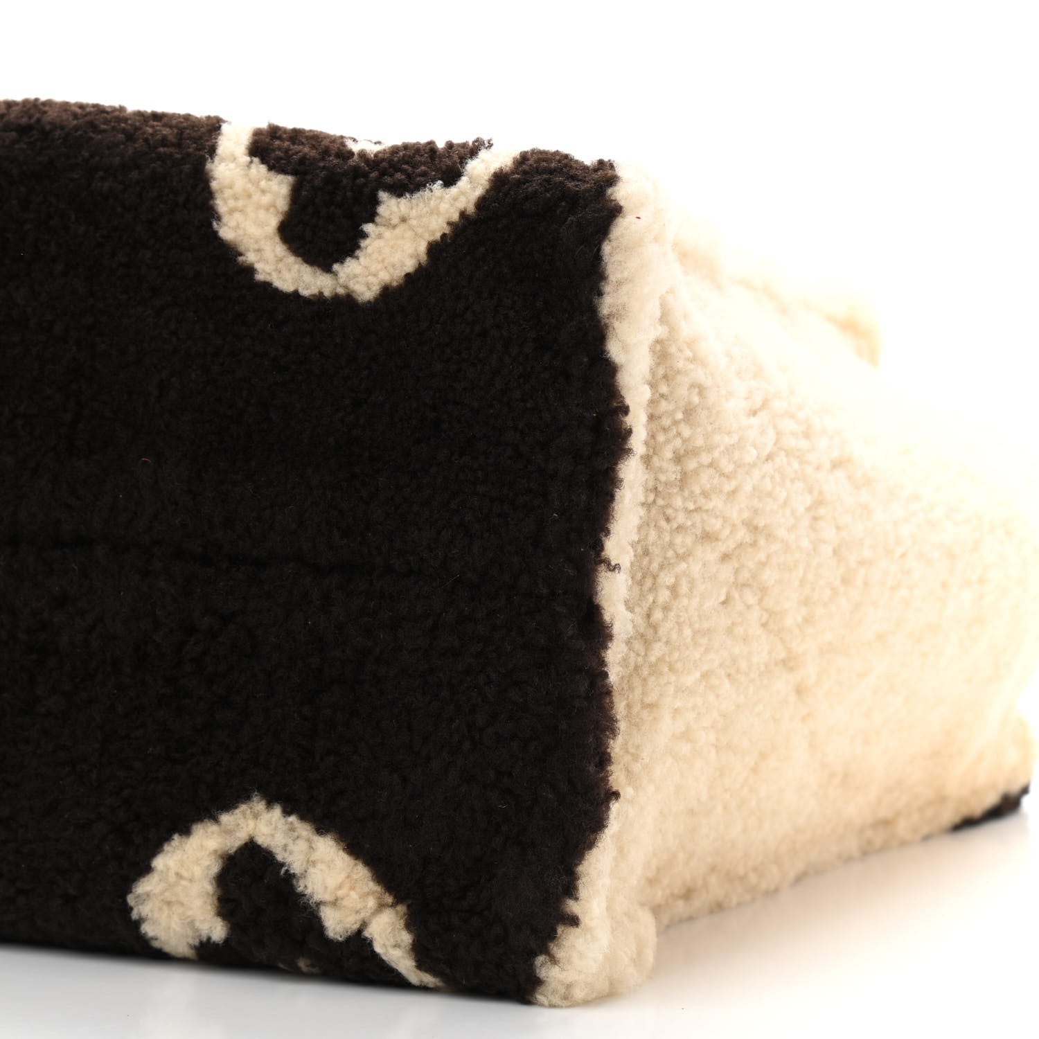 Louis Vuitton Shearling Monogram Giant Teddy Onthego GM Black White 11 of 11