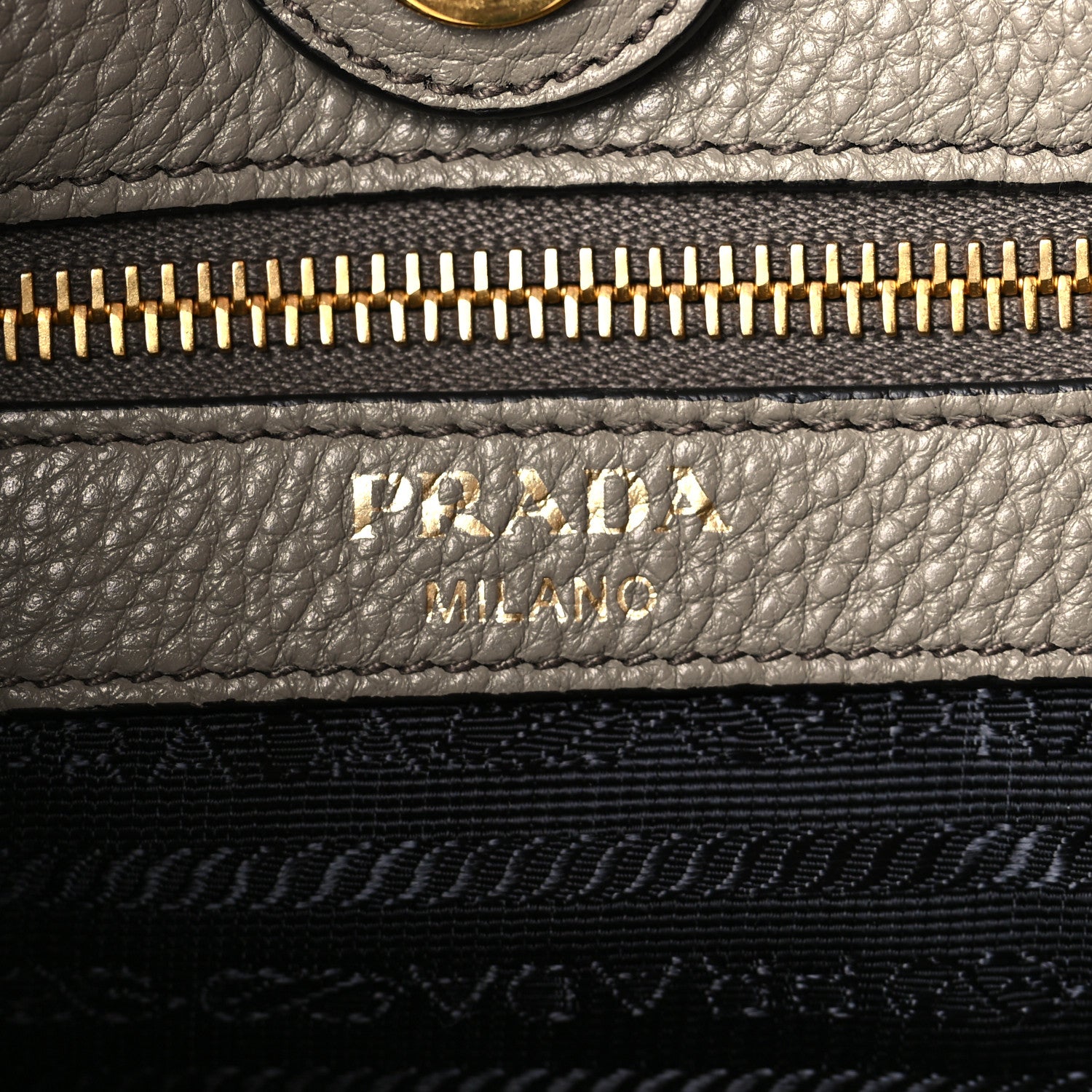 Prada Vitello Daino Hobo Argilla 6 of 8