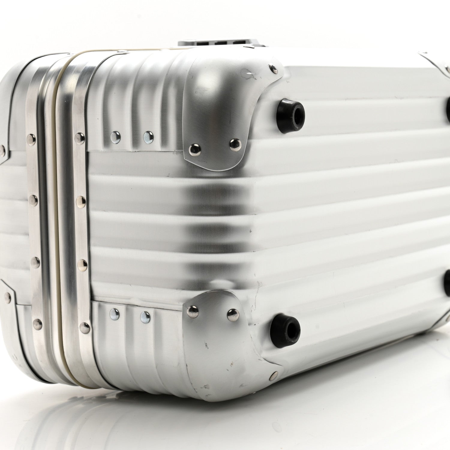 Rimowa Aluminum Topas Vanity Case Silver 12 of 18
