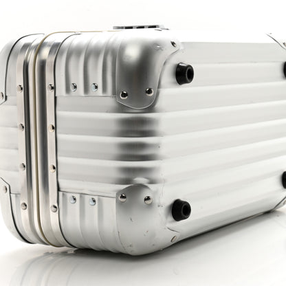 Rimowa Aluminum Topas Vanity Case Silver 12 of 18