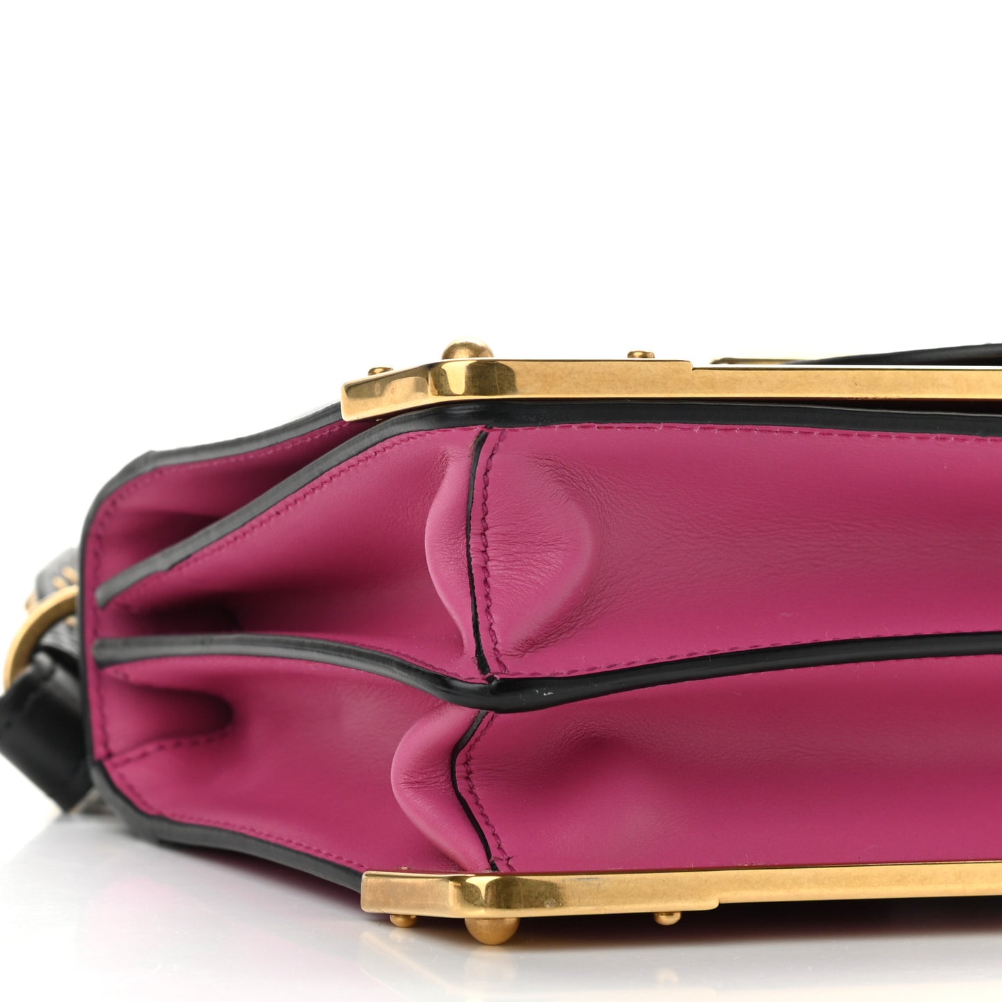 City Calf Saffiano Cahier Bag Geranio Black