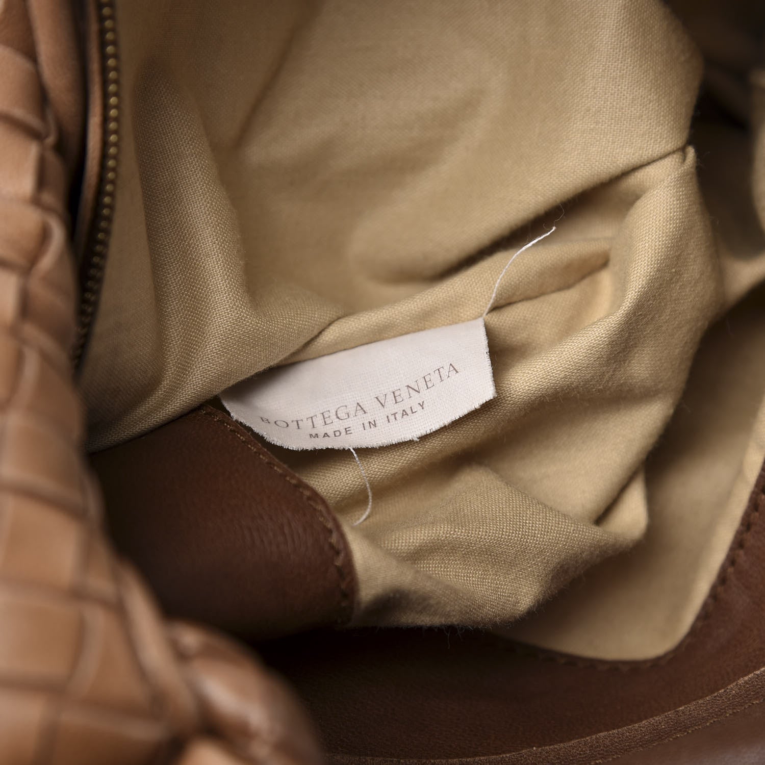 Bottega Veneta Nappa Intrecciato Pyramid Hobo Noce 8 of 11