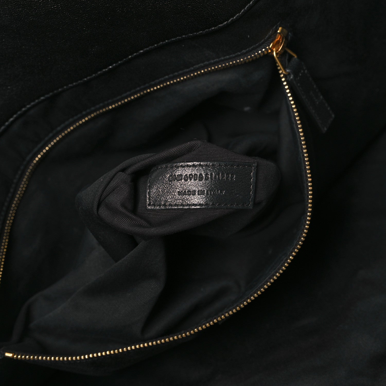 Saint Laurent Lambskin Quilted Maxi Icare Shopping Tote Black 7 of 12