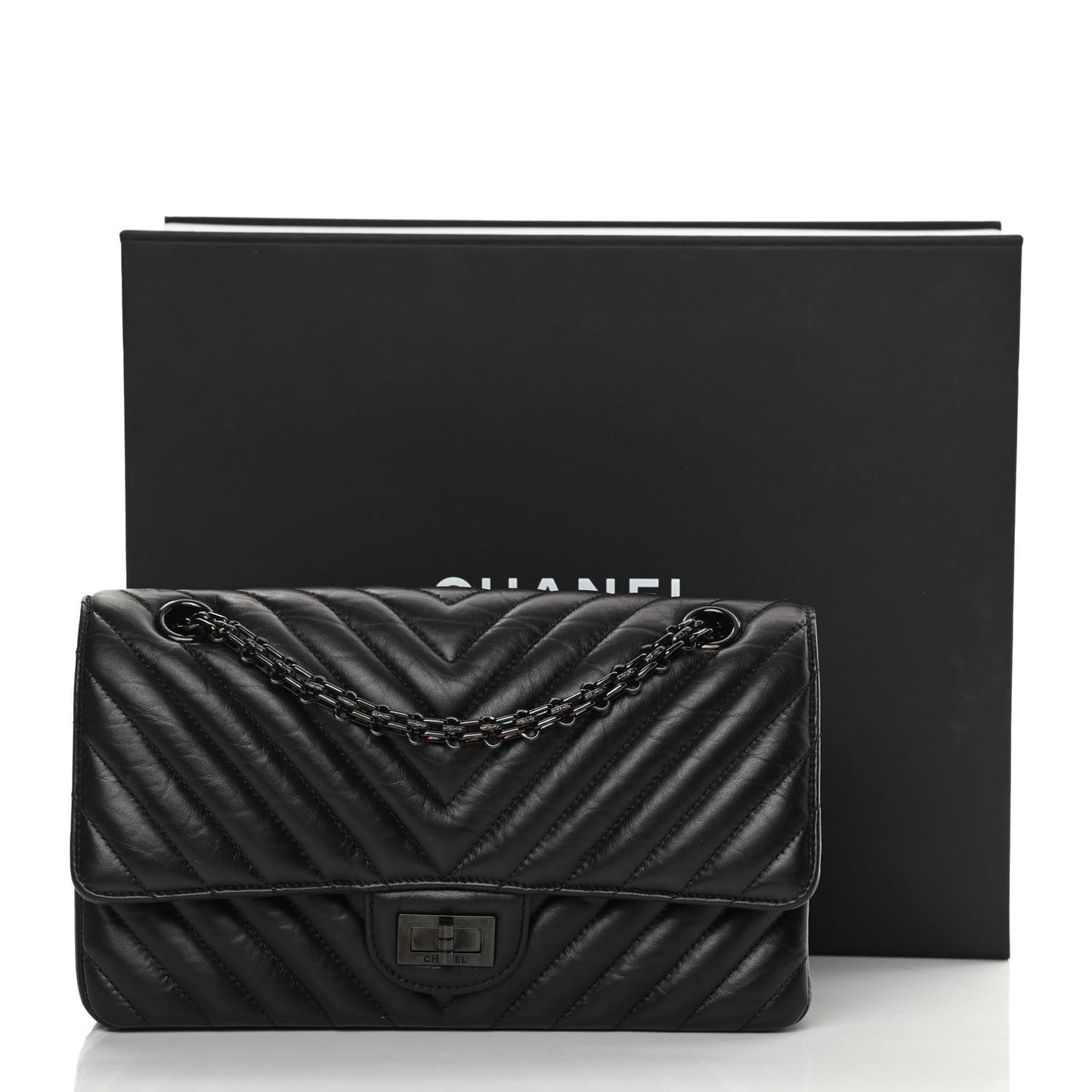 Aged Calfskin Chevron Quilted 2.55 Reissue 225 Flap So Black