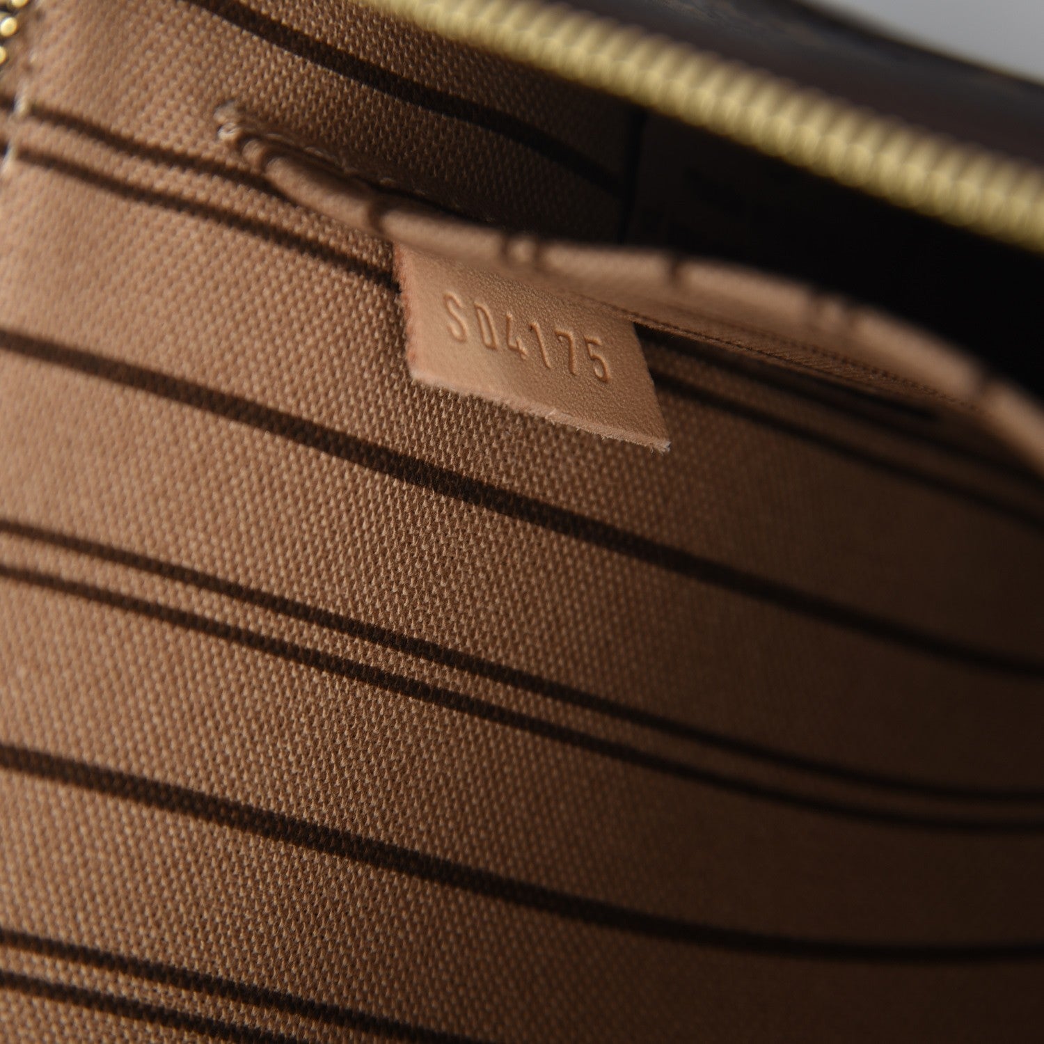 Louis Vuitton Monogram Neverfull MM GM Pochette 8 of 8