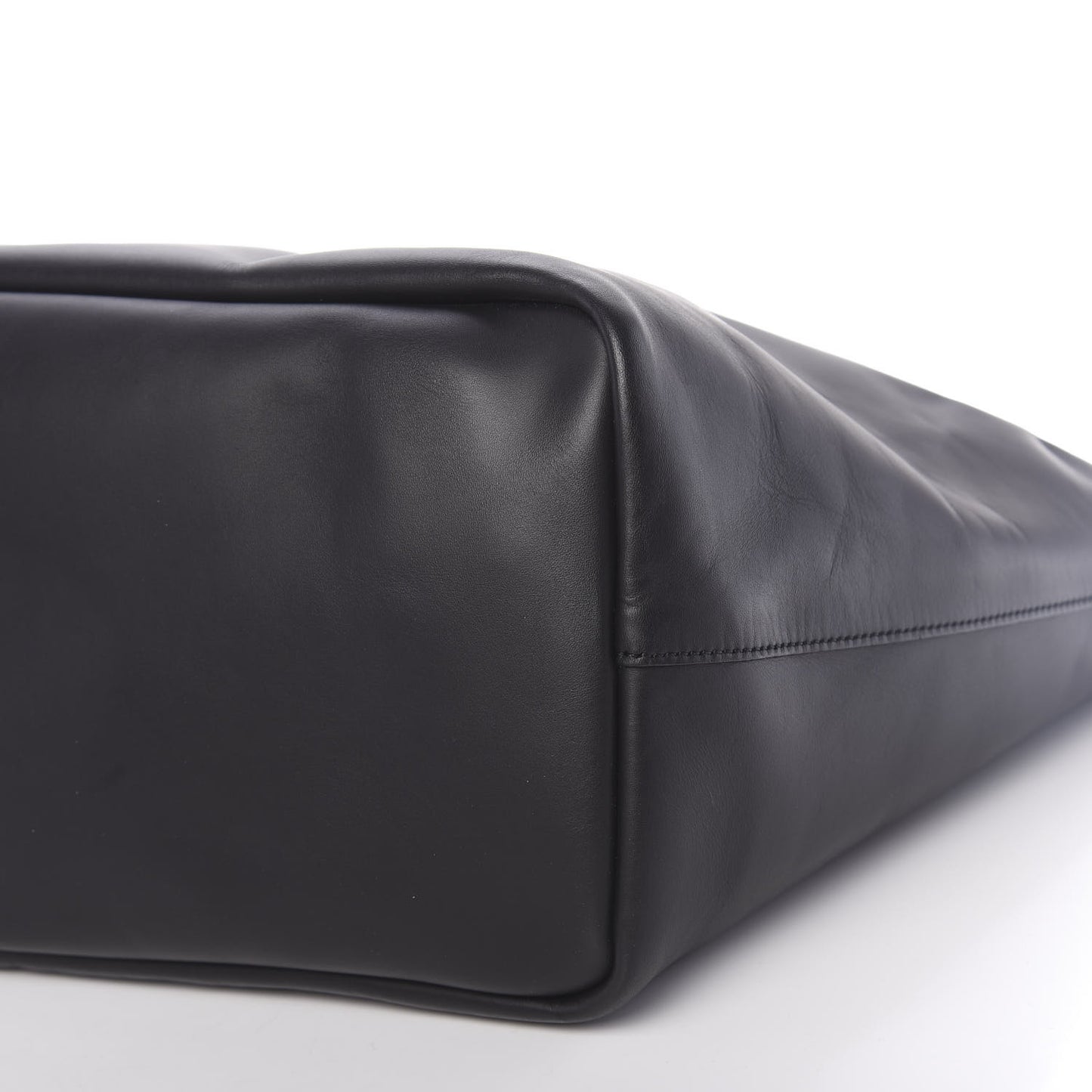 Calfskin Large Antigona Tote Black