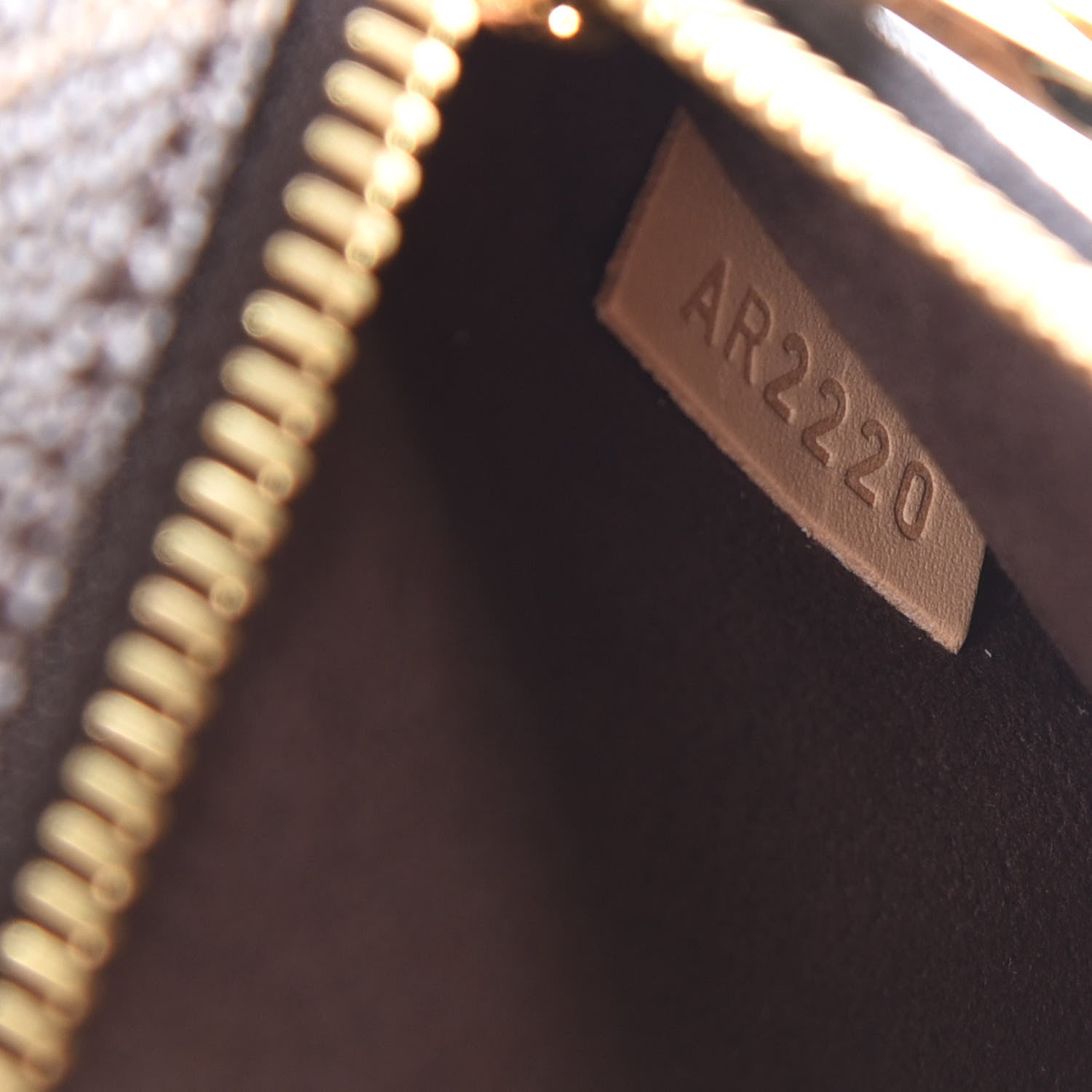 Louis Vuitton Monogram Pochette Metis 10 of 12