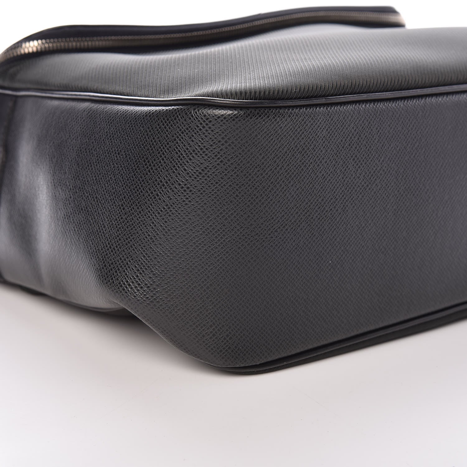 Louis Vuitton Taiga Taimyr Messenger Bag Ardoise 8 of 11