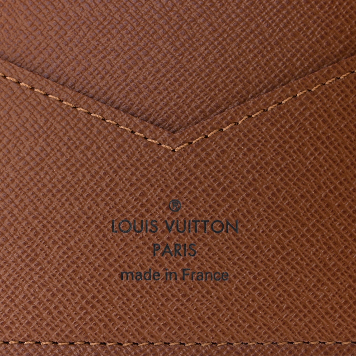 Louis Vuitton Monogram Passport Cover 6 of 7