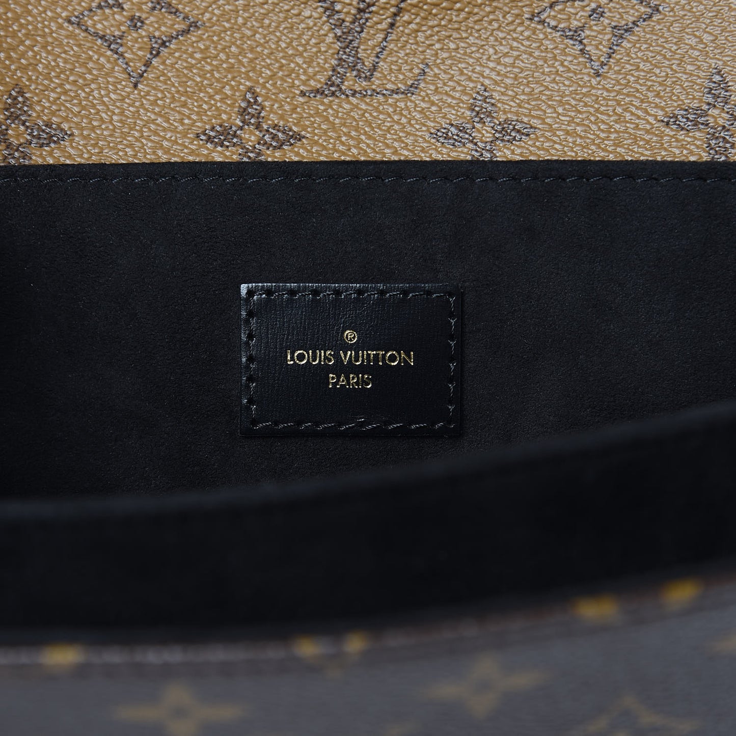 Reverse Monogram Pochette Metis