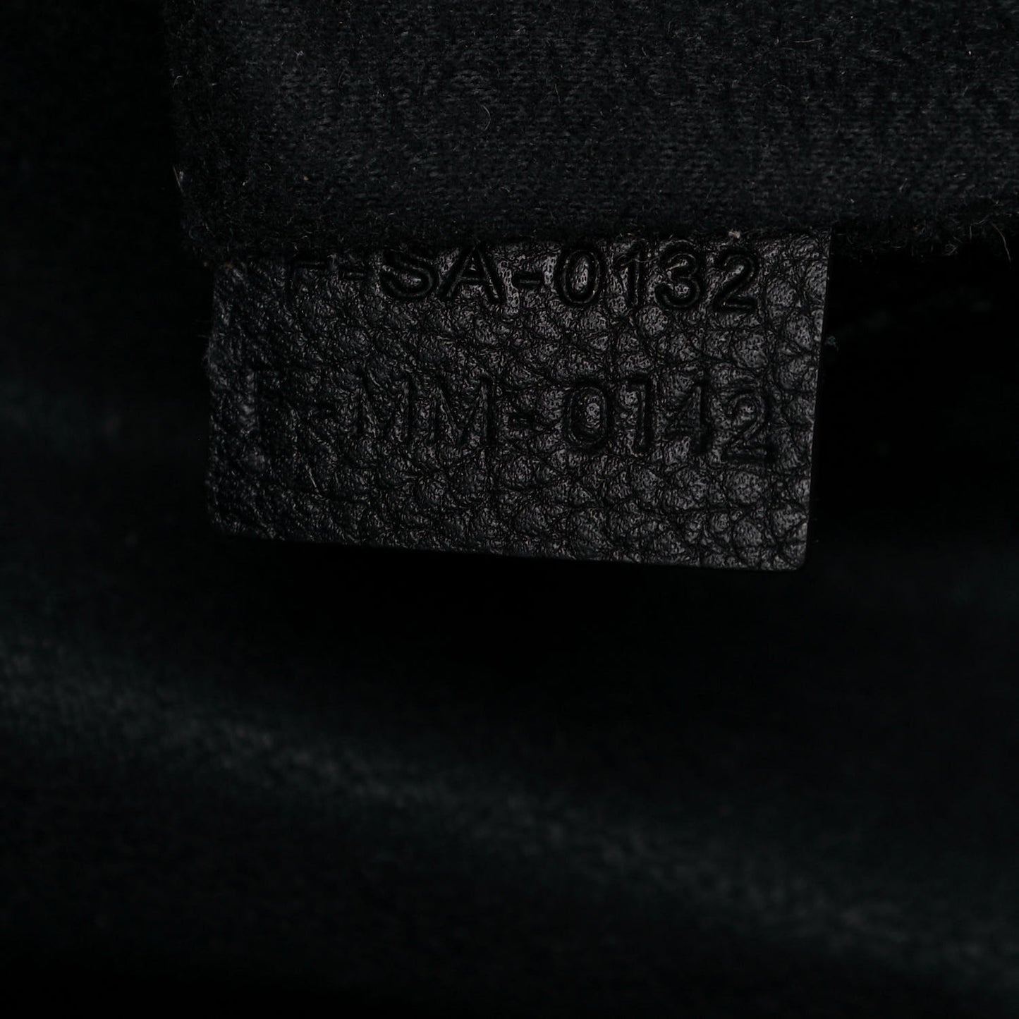 Drummed Calfskin Shoulder Luggage Black