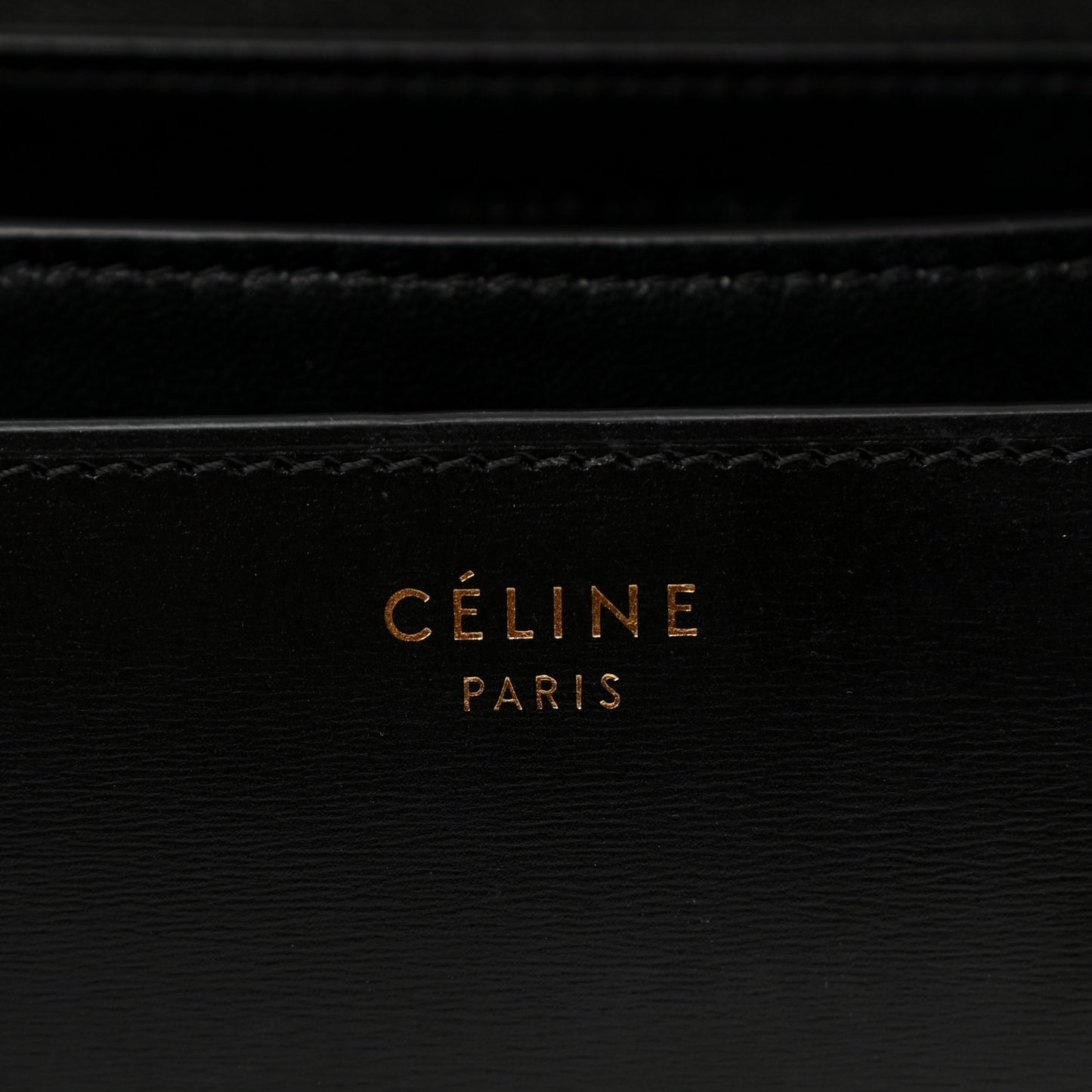 Box Calfskin Medium Classic Box Flap Black