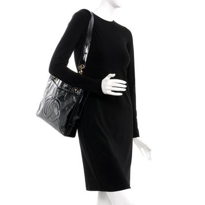 Chanel Patent CC Tote Black 2 of 14