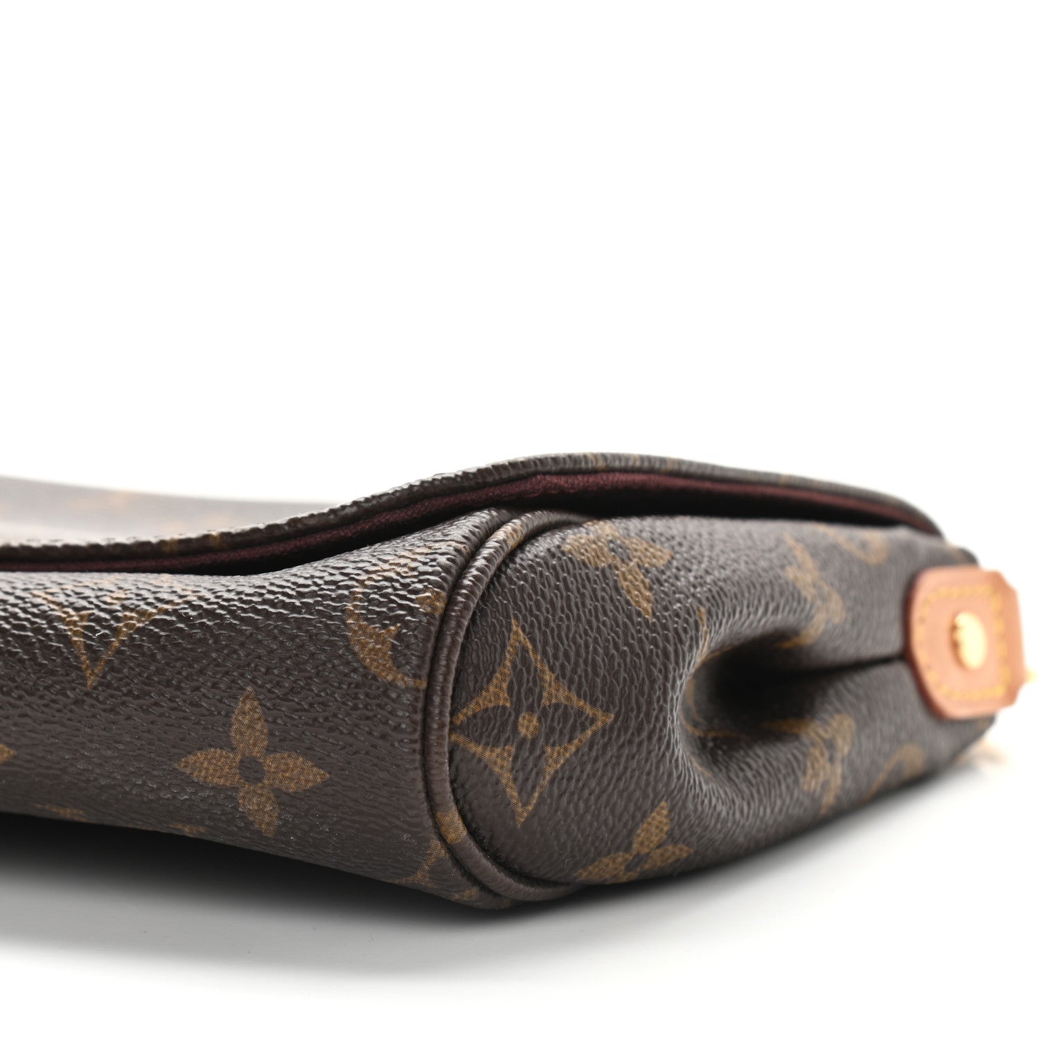 Louis Vuitton Monogram Favorite MM 8 of 8