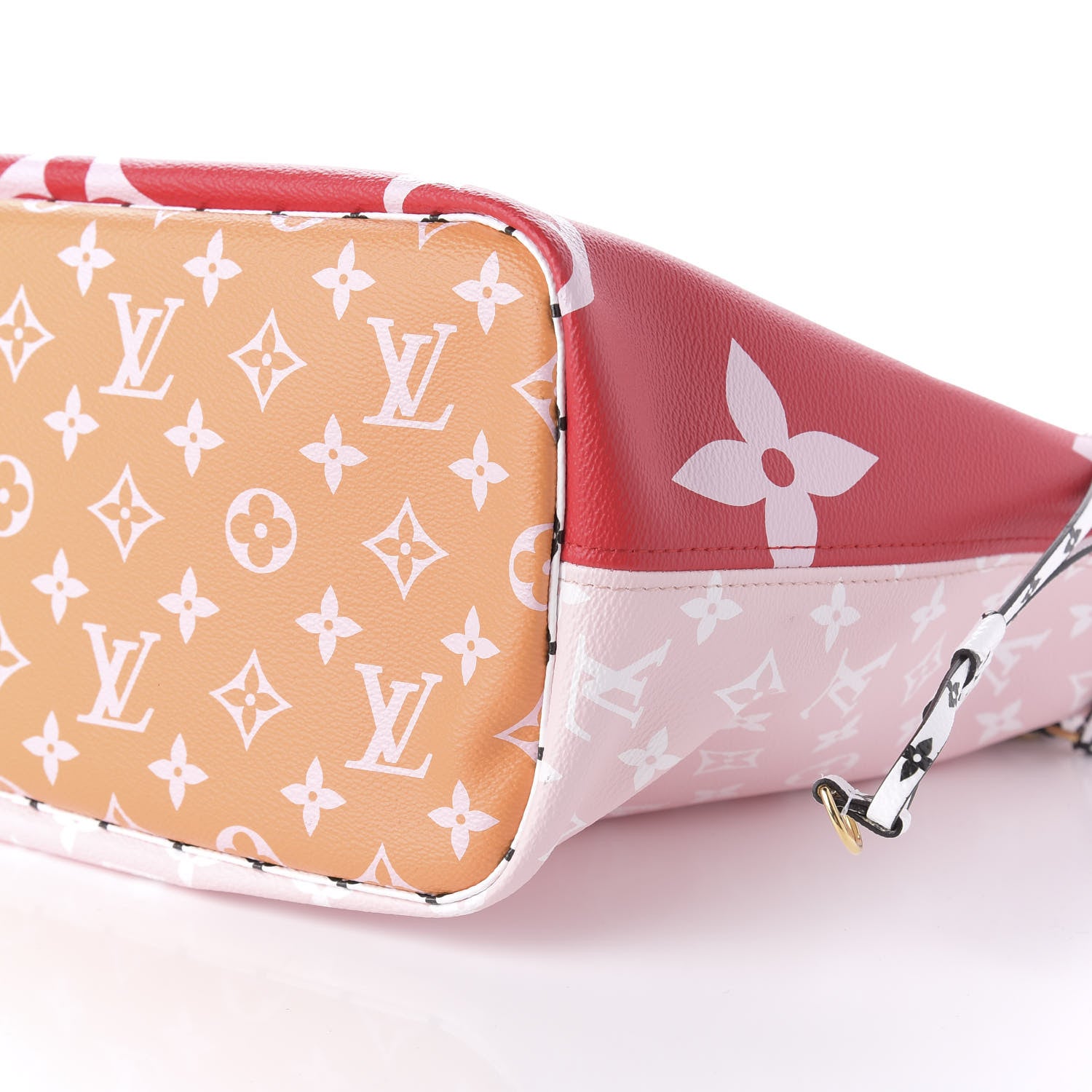 Louis Vuitton Monogram Giant Neverfull MM Rouge 7 of 10