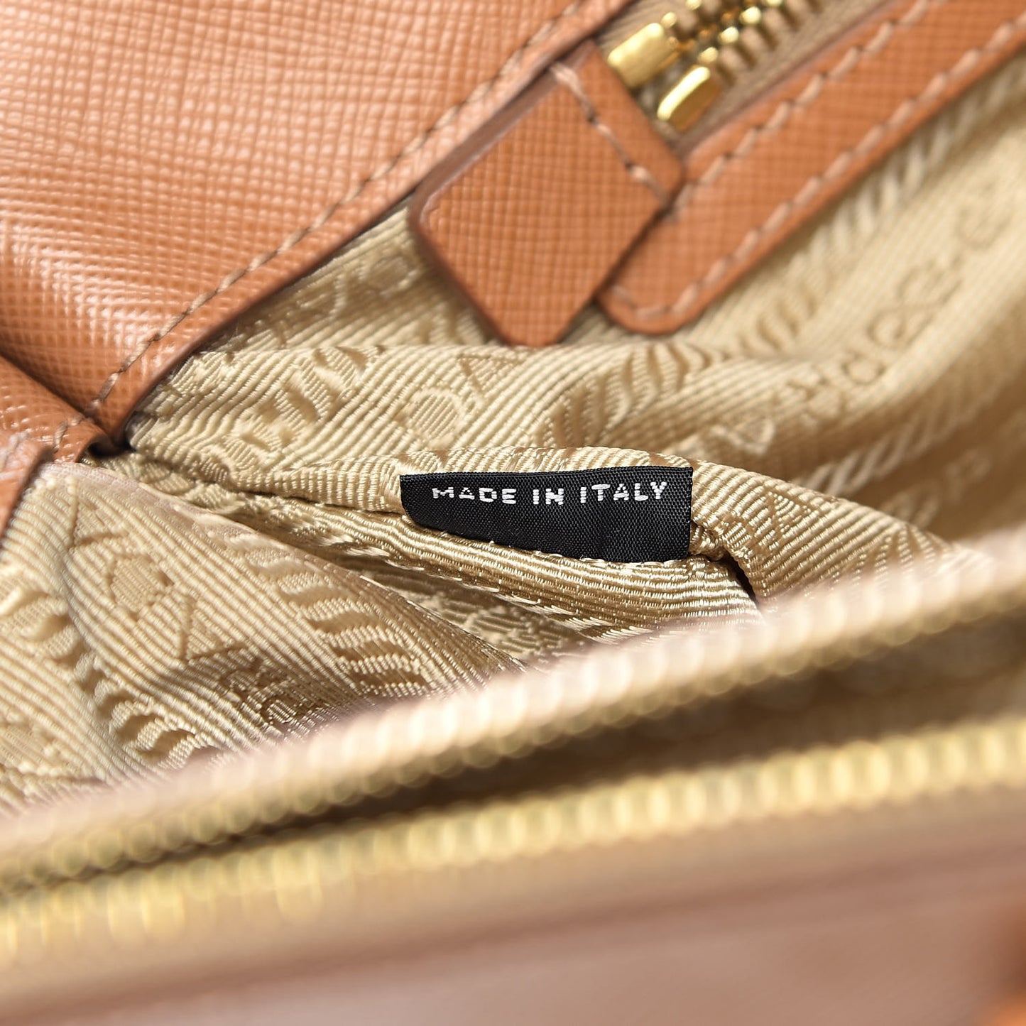 Saffiano Lux Large Galleria Double Zip Tote Caramel