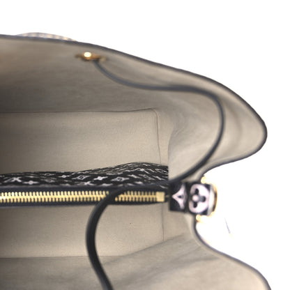 Louis Vuitton Monogram Giant Jungle NeoNoe Ivory 5 of 9