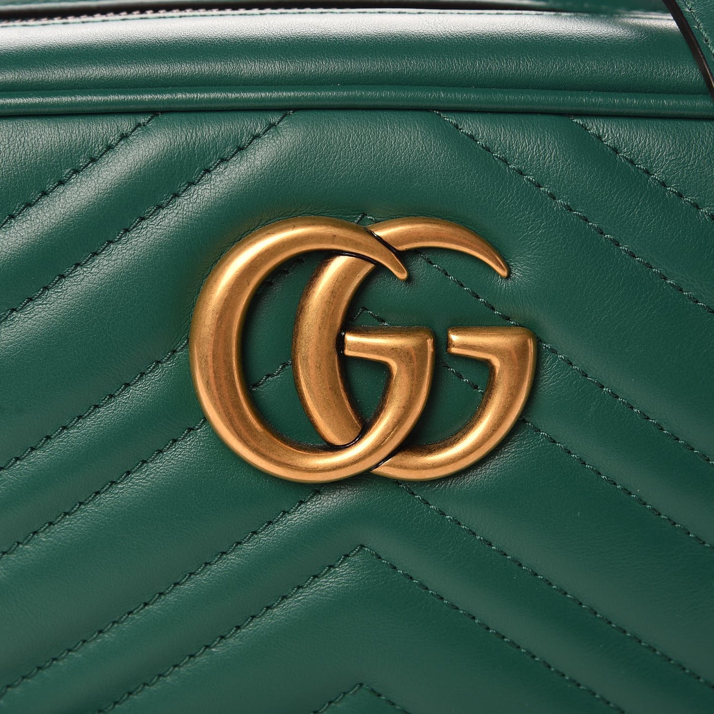 Calfskin Matelasse Small GG Marmont Chain Shoulder Bag Emerald Green