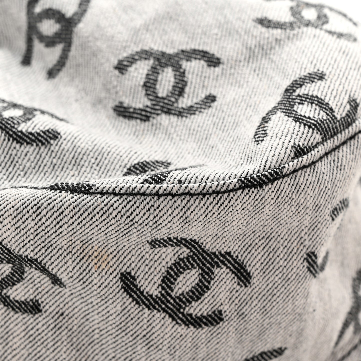 Denim CC Bucket Hat S White Black