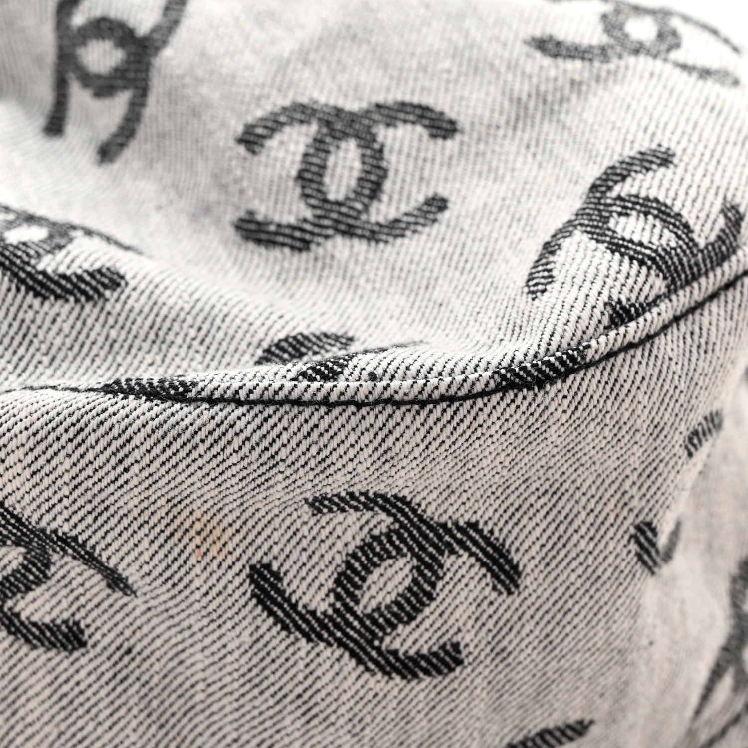 Chanel Denim CC Bucket Hat S White Black 7 of 7