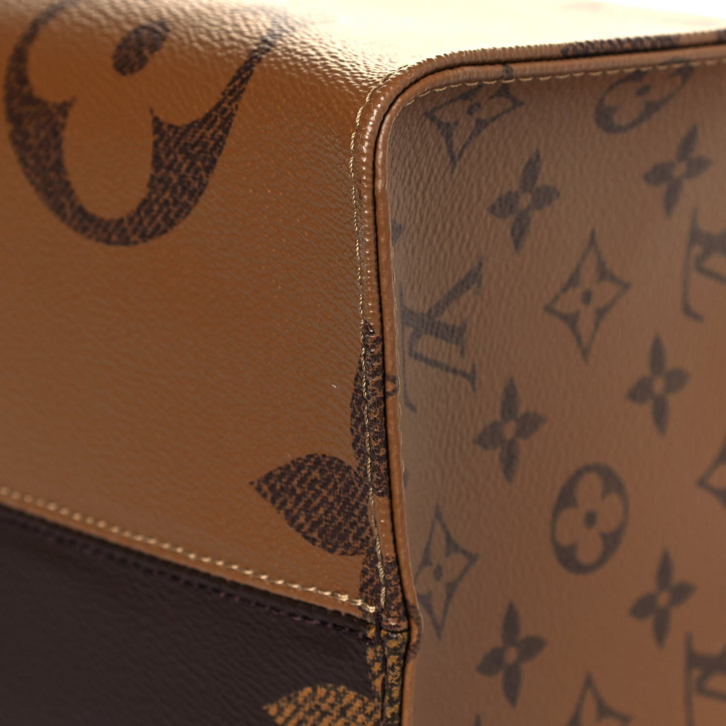 Reverse Monogram Giant Onthego GM