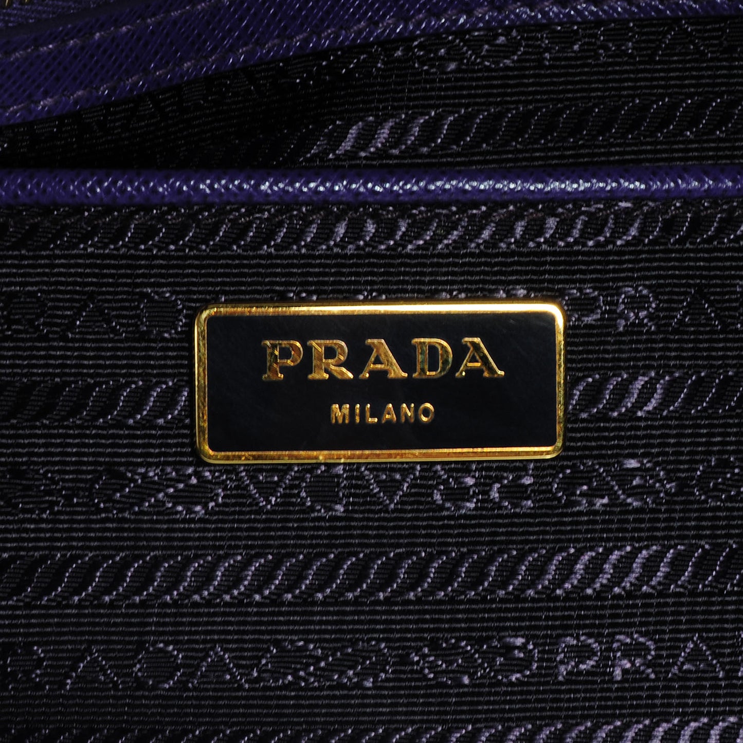 Saffiano Lux Large Tote Viola