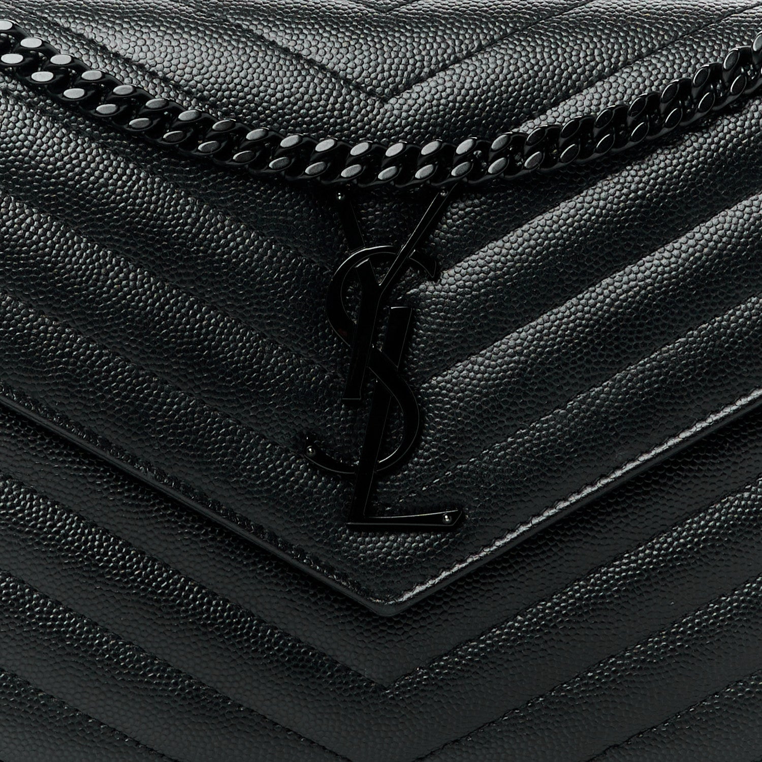 Saint Laurent Grain De Poudre Matelasse Chevron Monogram Monochrome Chain Wallet Black 8 of 15