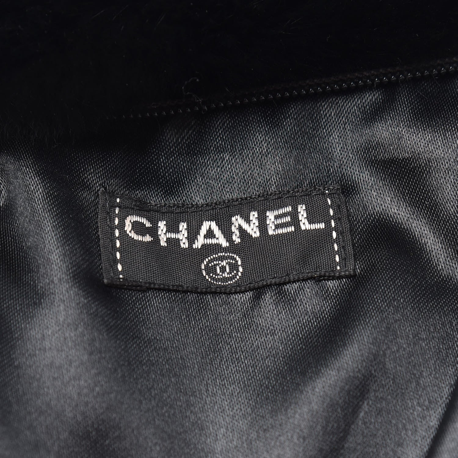 Chanel Lapin Rabbit Fur CC Muff Black White 6 of 6