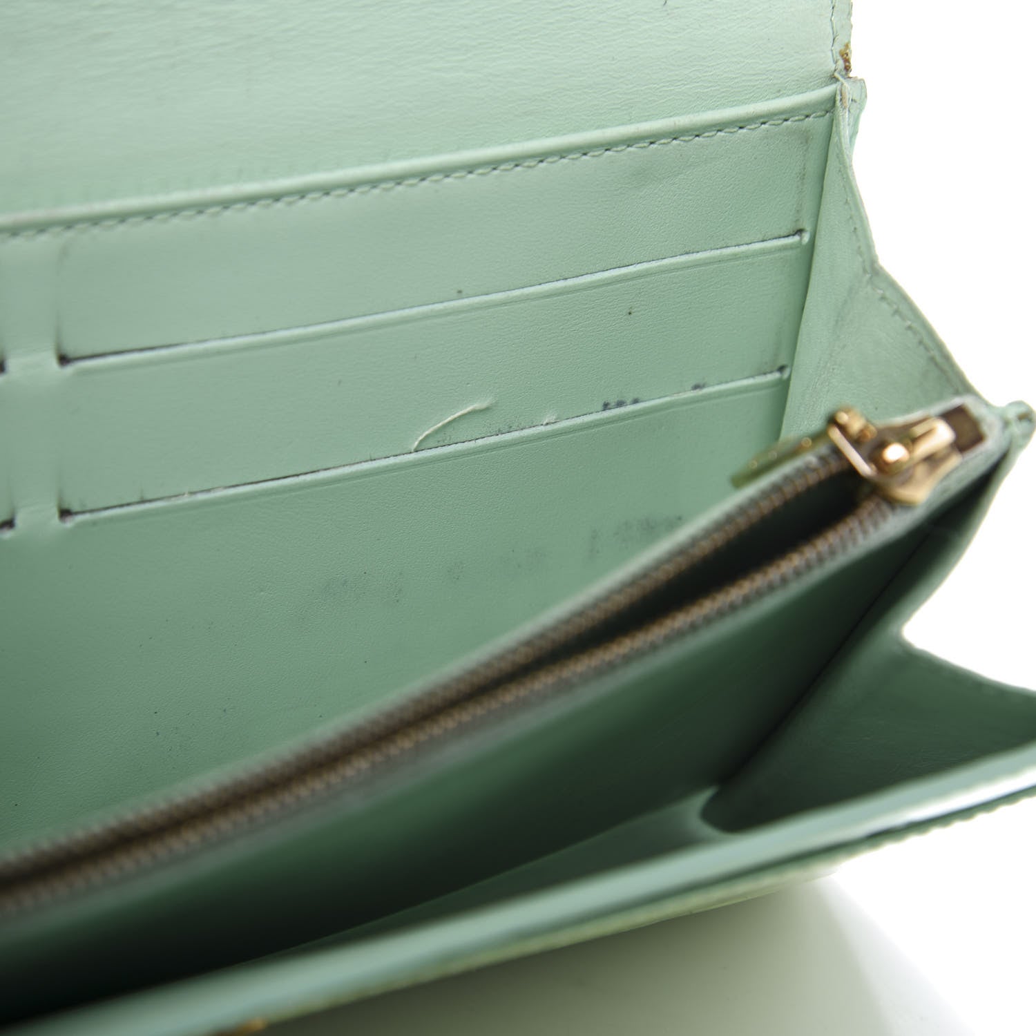 Louis Vuitton Vernis Sarah Wallet Peppermint 8 of 15