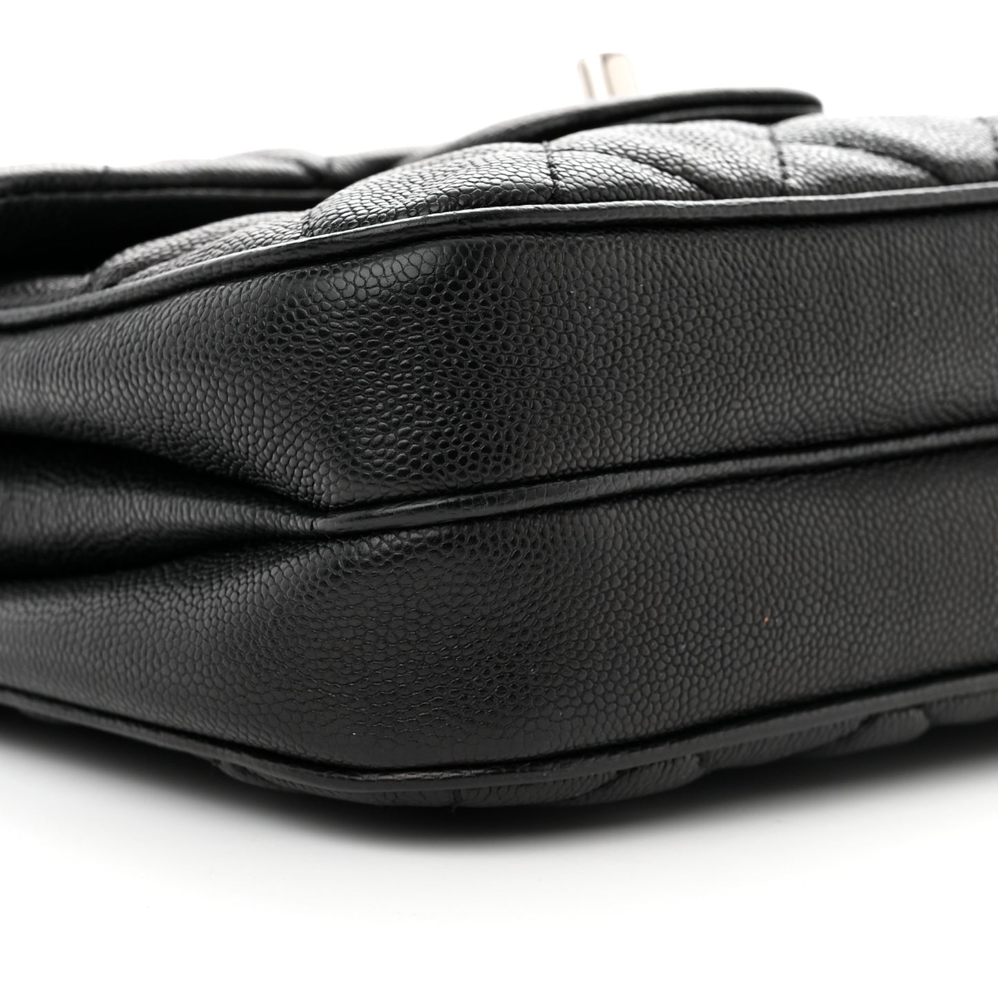 Caviar Quilted Small Urban Companion Flap Black