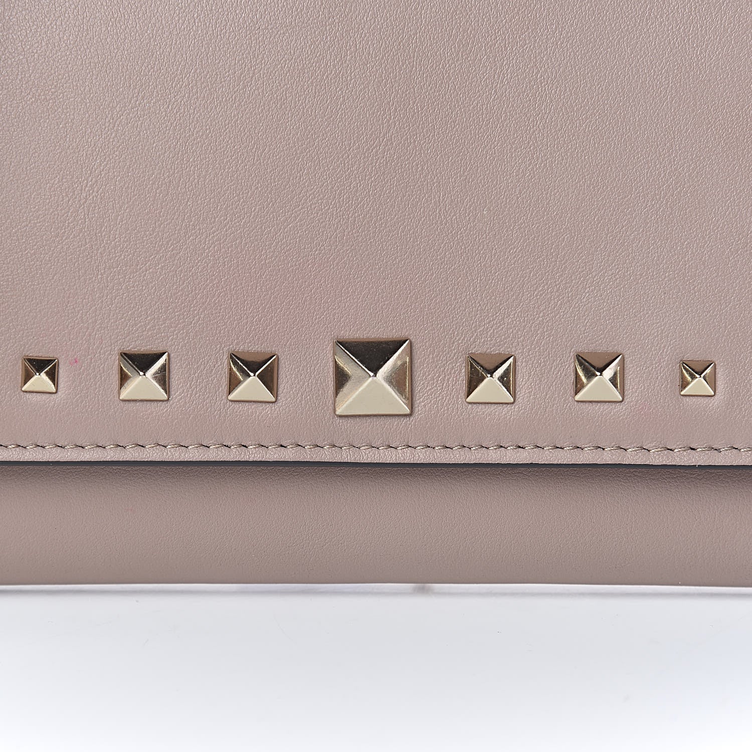 Valentino Garavani Vitello Rockstud Crossbody Wallet on Chain Poudre 9 of 11