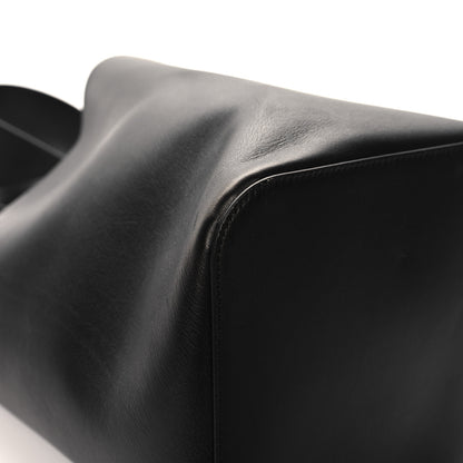 Loewe Smooth Calfskin Medium Pebble Bucket Bag Black 8 of 11
