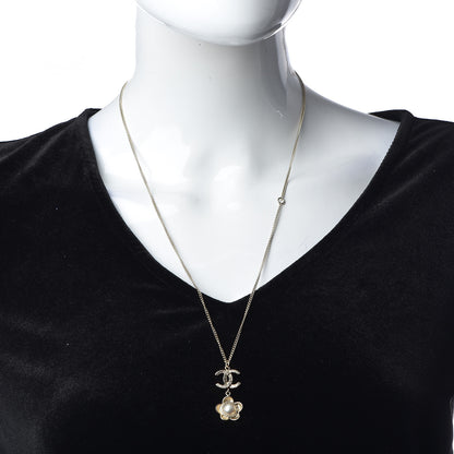 Chanel Pearl CC Camellia Pendant Necklace Gold 2 of 7